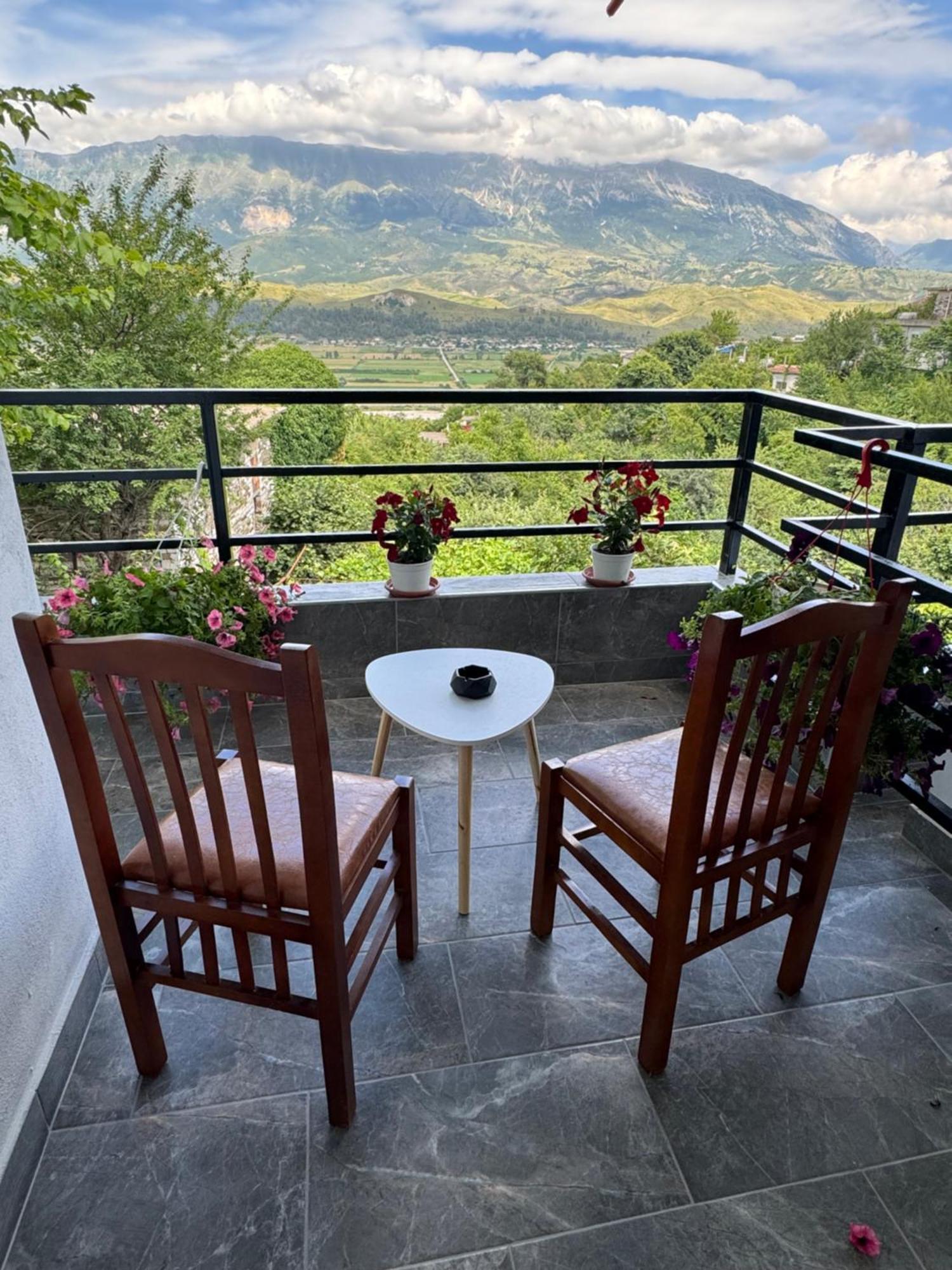 Guva Guest House Gjirokastra Zewnętrze zdjęcie